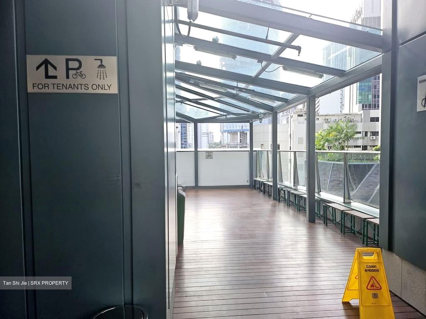 Hub Synergy Point (D2), Office #588169131